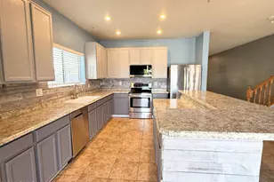 2858 W Mineral Butte Dr, San Tan Valley, AZ 85144 - Photo 10