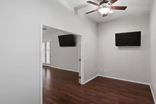 2406 W Desperado Way, Phoenix, AZ 85085 - Photo 14