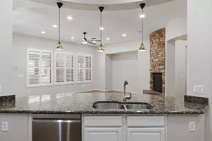 2406 W Desperado Way, Phoenix, AZ 85085 - Photo 8