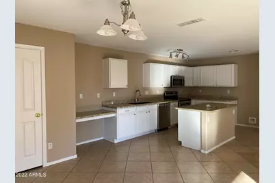 3427 E Derringer Way, Gilbert, AZ 85297 - Photo 4