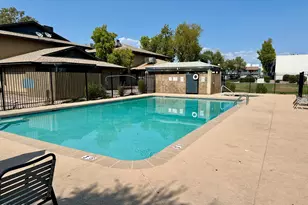 286 W Palomino Dr, Chandler, AZ 85225 - Photo 26