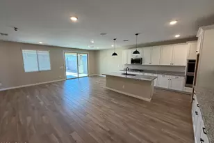 16796 W Molly Ln, Surprise, AZ 85387 - Photo 14