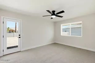 10914 W White Mountain Rd, Sun City, AZ 85351 - Photo 20