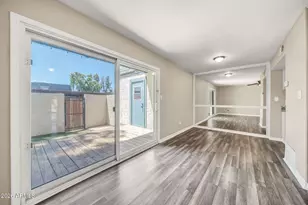 8121 N 32nd Dr, Phoenix, AZ 85051 - Photo 8