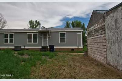 110 E 1st Street N, Saint Johns, AZ 85936 - Photo 8