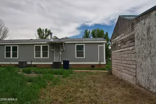 110 E 1st St N, Saint Johns, AZ 85936 - Photo 8