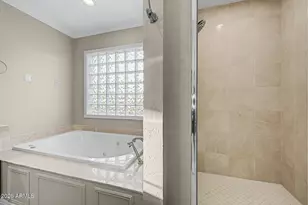 3011 E Winchcomb Dr, Phoenix, AZ 85032 - Photo 54