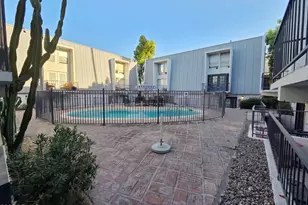 3416 N 44th St, Phoenix, AZ 85018 - Photo 2