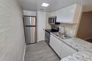 3416 N 44th St, Phoenix, AZ 85018 - Photo 12