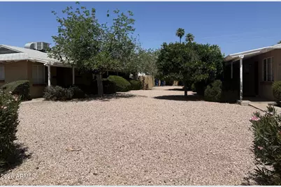 2714 E Glenrosa Avenue #1, Phoenix, AZ 85016 - Photo 2