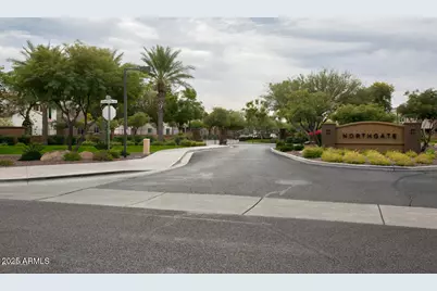 16013 N 21st Lane, Phoenix, AZ 85023 - Photo 2