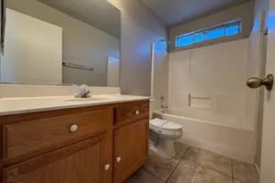 7039 S 19th St, Phoenix, AZ 85042 - Photo 10
