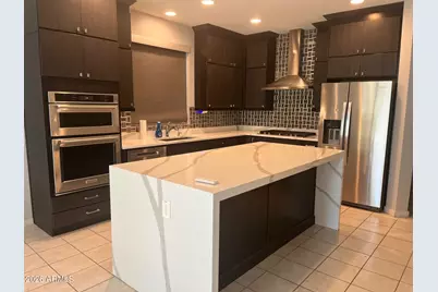 22047 N 28th Place, Phoenix, AZ 85050 - Photo 2