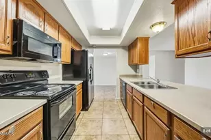 3520 W Banff Ln., Phoenix, AZ 85053 - Photo 8