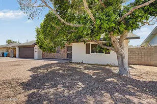 4119 W Golden Ln, Phoenix, AZ 85051 - Photo 2