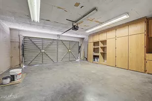 4119 W Golden Ln, Phoenix, AZ 85051 - Photo 30