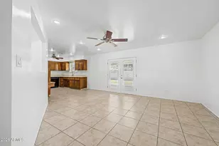 4119 W Golden Ln, Phoenix, AZ 85051 - Photo 12