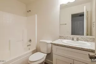 1806 E Patrick Ln, Phoenix, AZ 85024 - Photo 16