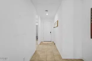 12418 W Glenn Ct, Glendale, AZ 85307 - Photo 2