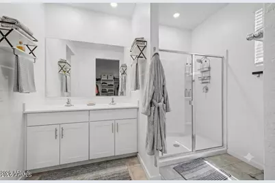 12418 W Glenn Court, Glendale, AZ 85307 - Photo 10