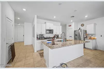 12418 W Glenn Court, Glendale, AZ 85307 - Photo 4