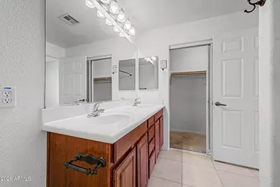 920 E Devonshire Avenue #2024, Phoenix, AZ 85014 - Photo 10