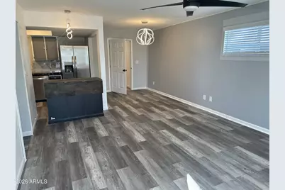 216 E Carol Avenue, Phoenix, AZ 85020 - Photo 2
