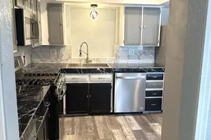 216 E Carol Ave, Phoenix, AZ 85020 - Photo 8