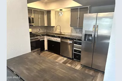 216 E Carol Avenue, Phoenix, AZ 85020 - Photo 6