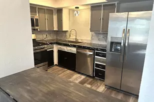 216 E Carol Ave, Phoenix, AZ 85020 - Photo 6