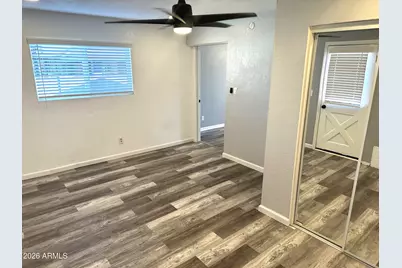 216 E Carol Avenue, Phoenix, AZ 85020 - Photo 12