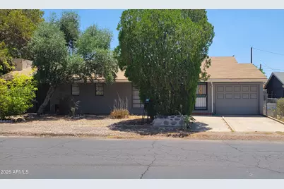 318 W Palo Verde Drive, Superior, AZ 85173 - Photo 1