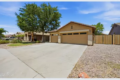 3878 E Remington Drive, Gilbert, AZ 85297 - Photo 2