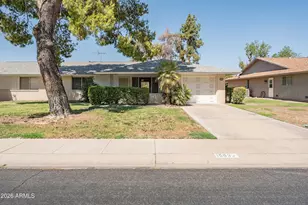15630 N Lakeforest Dr, Sun City, AZ 85351 - Photo 2