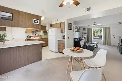 15630 N Lakeforest Drive, Sun City, AZ 85351 - Photo 6