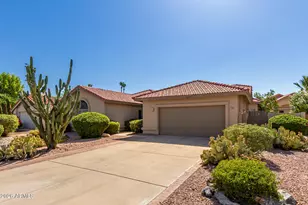 8495 S Maple Ave, Tempe, AZ 85284 - Photo 2