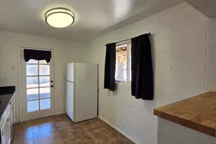 336 S Weaver Dr, Apache Junction, AZ 85120 - Photo 6