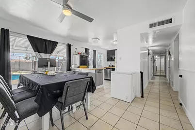 3801 W Meadowbrook Avenue, Phoenix, AZ 85019 - Photo 10