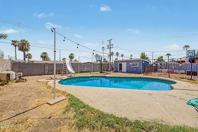 3801 W Meadowbrook Avenue, Phoenix, AZ 85019 - Photo 28