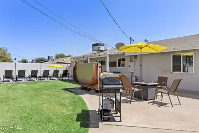 8308 E Minnezona Avenue, Scottsdale, AZ 85251 - Photo 1