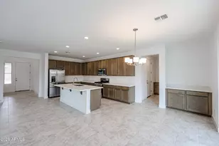 14758 W Gray Fox Trl, Surprise, AZ 85387 - Photo 6