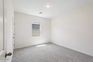 5736 E Hornblende Wy, San Tan Valley, AZ 85143 - Photo 8