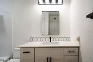 5712 N 68th Dr, Glendale, AZ 85303 - Photo 8