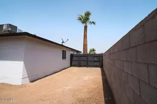 5712 N 68th Dr, Glendale, AZ 85303 - Photo 46