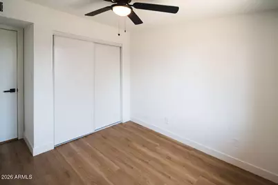 5712 N 68th Drive, Glendale, AZ 85303 - Photo 16