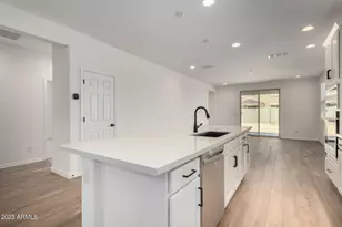 17318 W Surrey Dr, Surprise, AZ 85388 - Photo 16