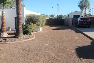 7136 W John Cabot Rd, Glendale, AZ 85308 - Photo 4