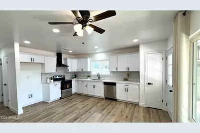 5028 N 102nd Avenue, Glendale, AZ 85307 - Photo 8
