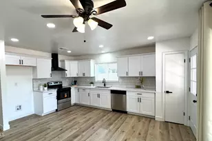 5028 N 102nd Ave, Glendale, AZ 85307 - Photo 8