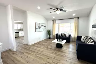 5028 N 102nd Ave, Glendale, AZ 85307 - Photo 2